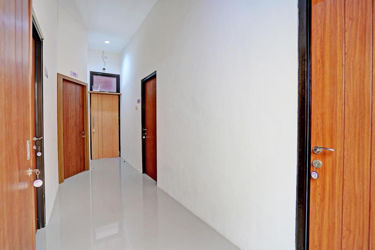 Oyo 92435 Sunlo Cozy Home Family Homestay Syariah Surabaya Exterior foto